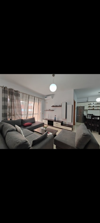 Tirane, jepet me qera apartament 2+1+Ballkon Kati 3, 85 m² 400 € (Astir)