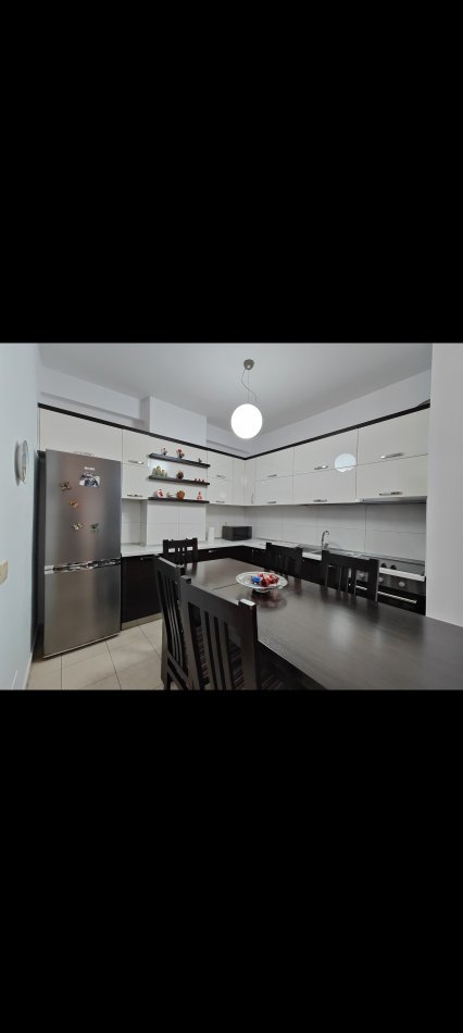 Tirane, jepet me qera apartament 2+1+Ballkon Kati 3, 85 m² 400 € (Astir)