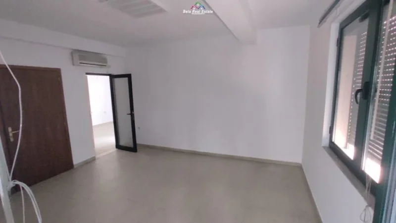 Tirane, jepet me qera zyre Kati 2, 115 m² 1.500 € (brryli)