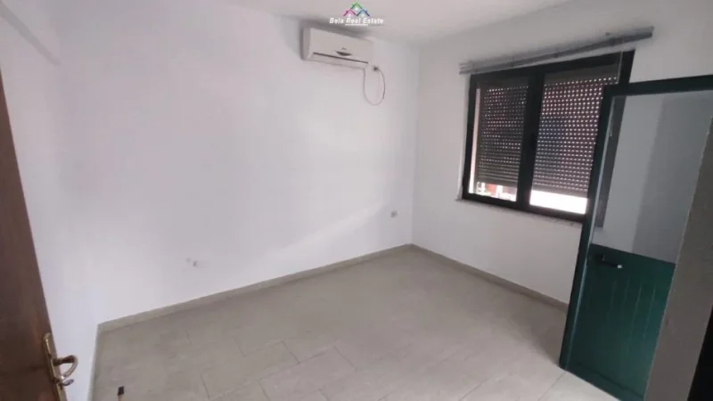 Tirane, jepet me qera zyre Kati 2, 115 m² 1.500 € (brryli)