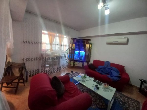 Durres, jepet me qera apartament 1+1 Kati 5, 60 m² 250 € (Drejtoria e Policis)