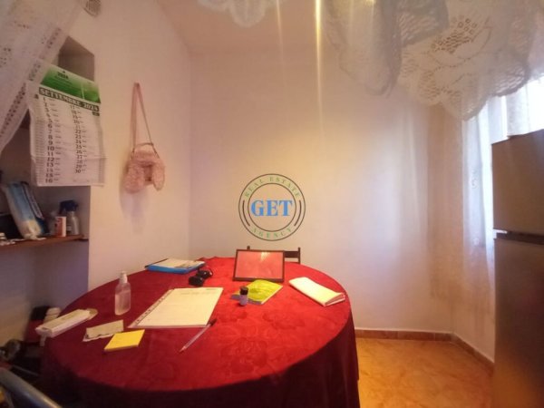Durres, jepet me qera apartament 1+1 Kati 5, 60 m² 250 € (Drejtoria e Policis)