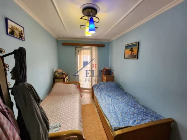 Tirane, shitet apartament duplex 3+1+Aneks+Ballkon Kati 3, 209 m² 300.000 € (Blloku Gintash)