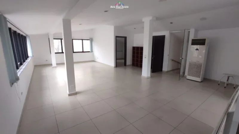 Tirane, jepet me qera zyre Kati 3, 115 m² 1.500 € (brryli)