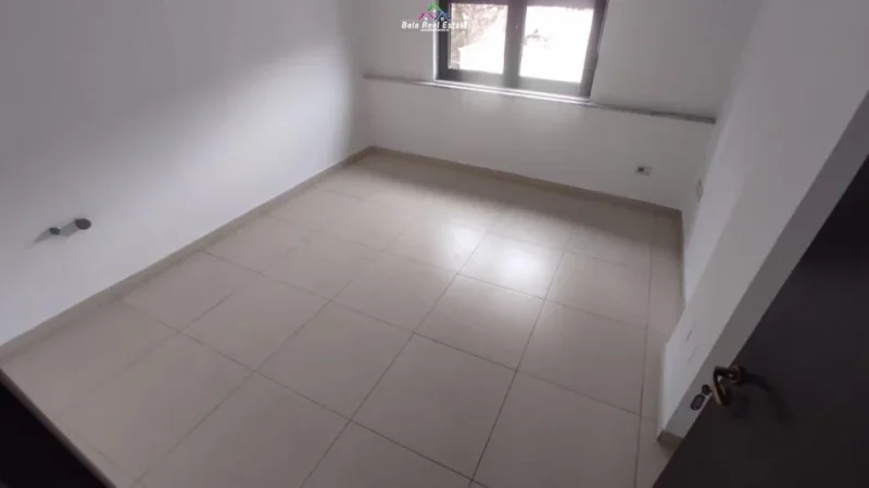 Tirane, jepet me qera zyre Kati 3, 115 m² 1.500 € (brryli)