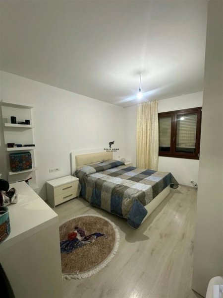 Tirane, jepet me qera apartament 1+1+Ballkon Kati 3, 65 m² 470 € (KOPSHTI BOTANIK)