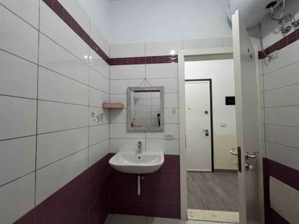 Tirane, jepet me qera apartament 3+1 Kati 9, (Ish Fusha e Aviacionit)