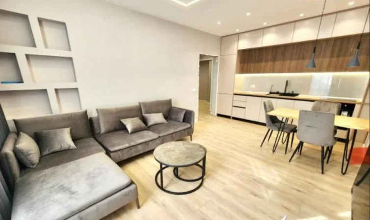 Tirane, shitet apartament 1+1 , 105 m² 165.000 € (Bulevardi Migjeni)
