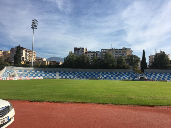 Tirane, shitet apartament 1+1 , 72 m² 165.000 € (Stadiumi Dinamo)