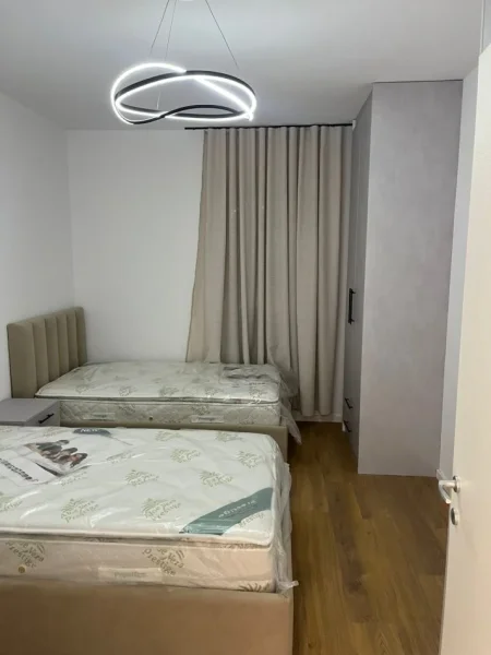 Tirane, jepet me qera apartament 2+1 , 100 m² 750 € (Don Bosko)