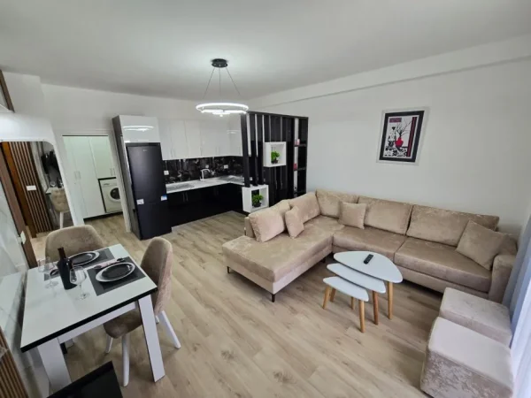 Durres, shitet apartament 1+1+Ballkon Kati 9, 75 m² 97.000 €