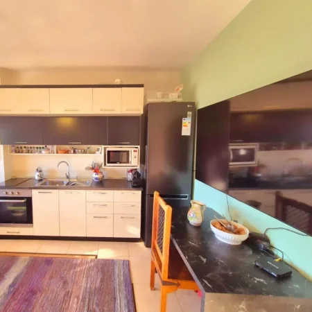 Tirane, shitet apartament 2+1 , 100 m² (Komuna e Parisit)