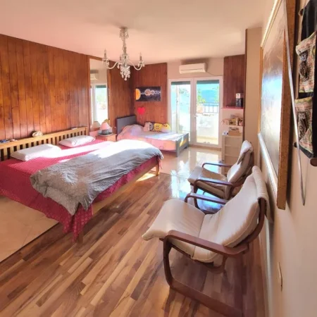 Tirane, shitet apartament 2+1 , 100 m² (Komuna e Parisit)