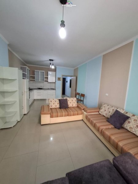 Tirane, jepet me qera apartament 2+1 Kati 5, 98 m² 450 € (yzberisht)