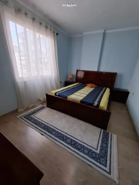Tirane, jepet me qera apartament 2+1 Kati 5, 98 m² 450 € (yzberisht)