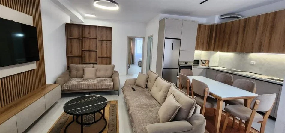 Tirane, jepet me qera apartament 2+1+Ballkon Kati 3, 100 m² 700 € (FUSHA E AVIACIONIT)