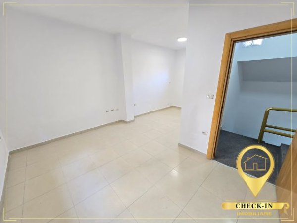 Tirane, jepet me qera apartament 1+1+Aneks+Ballkon Kati 1, 100 m² 600 € (Rruga Fortuzi)
