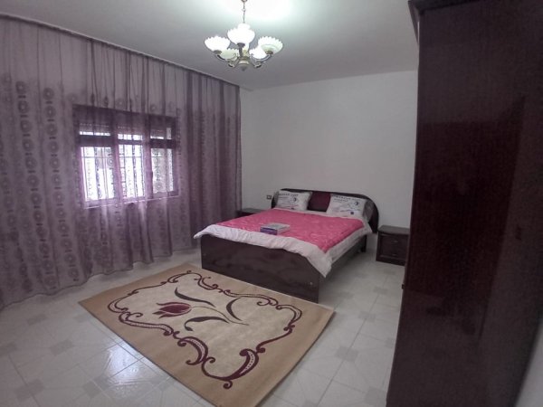 Tirane, jepet me qera Vile 1+1+Ballkon Kati 2, 77 m² 430 € (5 MAJI)