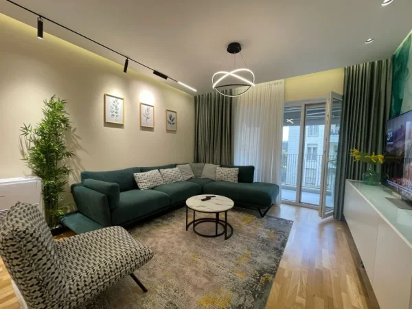 Tirane, shitet apartament 2+1+Ballkon Kati 2, 92 m² 285.000 € (Vet Hospital)