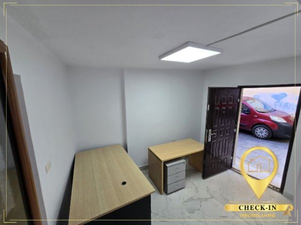 Tirane, jepet me qera dyqan Kati 0, 12 m² 300 € (Rruga Fortuzi)