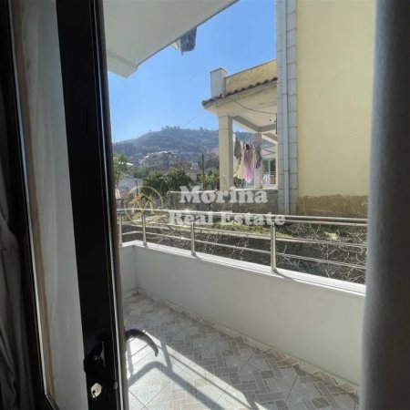 Tirane, jepet me qera apartament 3+1+Ballkon Kati 2, 115 m² 450 € (Selite e Vogel)