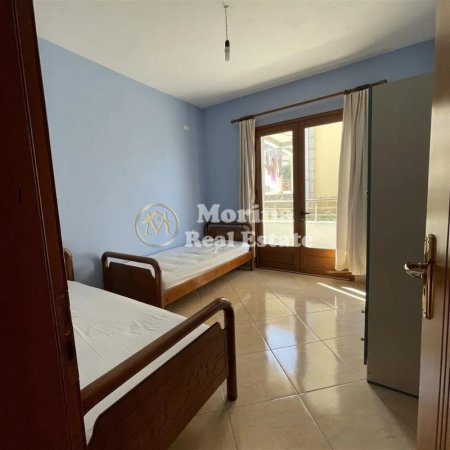 Tirane, jepet me qera apartament 3+1+Ballkon Kati 2, 115 m² 450 € (Selite e Vogel)