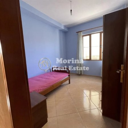 Tirane, jepet me qera apartament 3+1+Ballkon Kati 2, 115 m² 450 € (Selite e Vogel)