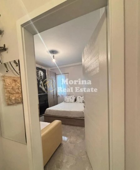 Tirane, jepet me qera apartament duplex 1+1+Ballkon Kati 2, 70 m² 600 € (Oxhaku)
