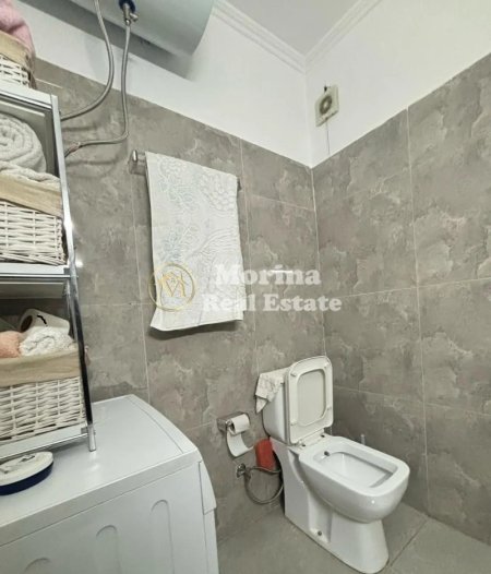 Tirane, jepet me qera apartament duplex 1+1+Ballkon Kati 2, 70 m² 600 € (Oxhaku)
