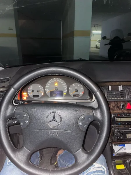 Tirane, shitet W210 2.7 avantgard