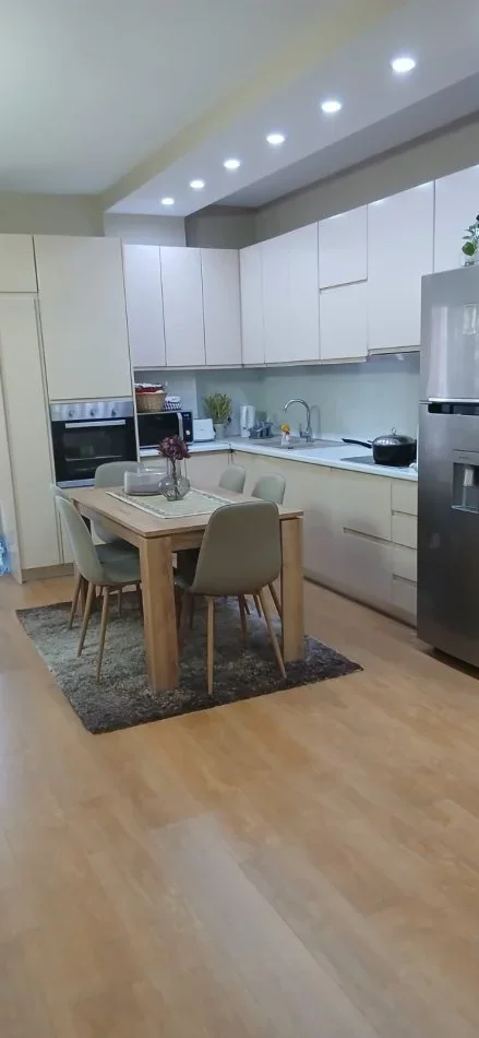 Durres, shitet apartament 3+1+Ballkon Kati 2, 100 m² 200.000 € (lagja Nr 1 Rr.Epikadeve)