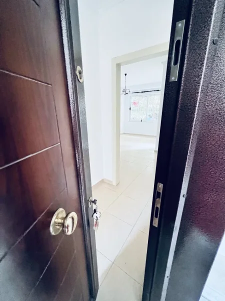 Tirane, shitet apartament 1+1 Kati 1, 61 m² 95.750 € (Rruga per tek Kodra e Diellit 2)