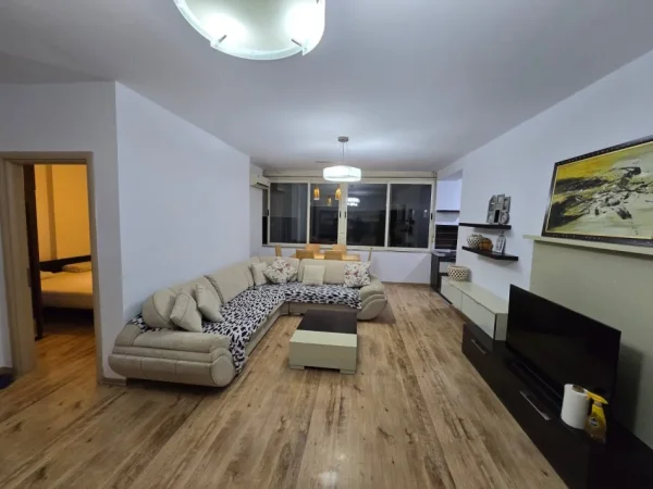 Tirane, shitet apartament 1+1+Aneks Kati 6, 73 m² 98.000 € (Astir)