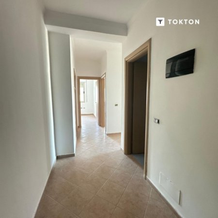 Tirane, shitet apartament 2+1 Kati 3, 99 m² 215.000 € (Liqeni i Thatë, Tiranë, TT 1851)