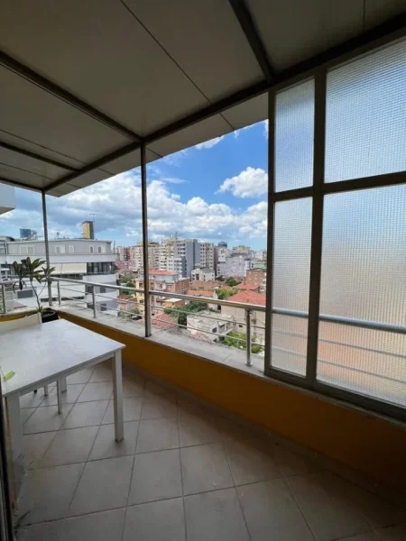 Tirane, shitet apartament 1+1+Ballkon Kati 9, 65 m² 150.000 € (Pazari i Ri)