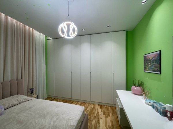 Tirane, shitet apartament 2+1 Kati 1, 90 m² 285.000 € 