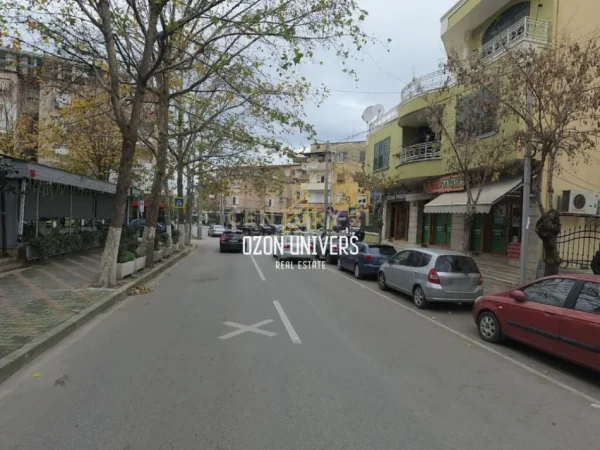 Tirane, shitet apartament 1+1 Kati 1, 50 m² 78.000 € (Mine Peza)