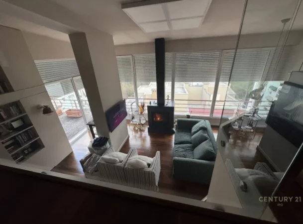 Tirane, shitet apartament+verande | Penthouse 2+1+Aneks+Ballkon Kati 6, 220 m² 330.000 € (Kodra e Diellit)