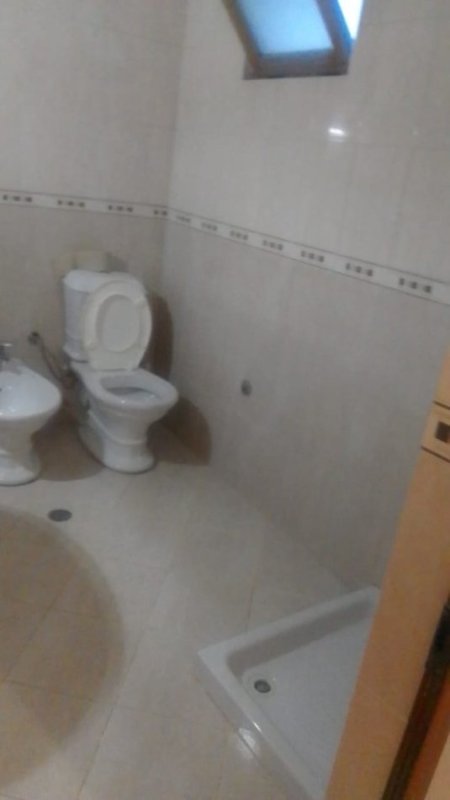 Tirane, jepet me qera apartament 1+1 Kati 3, 60 m² 350 € (rruga bajram allaraj)