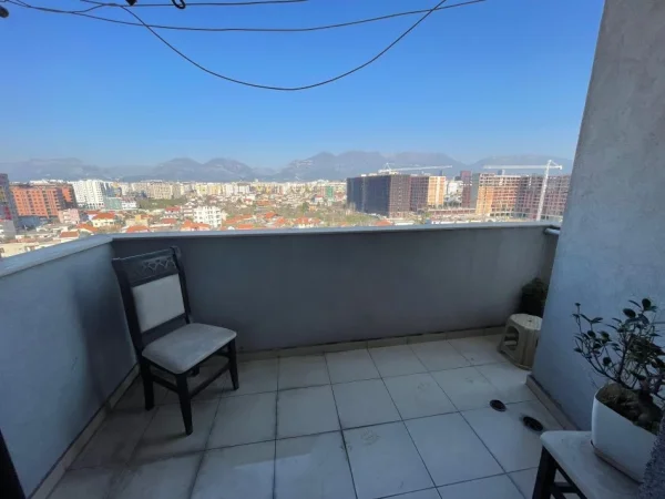 Tirane, jepet me qera apartament 1+1+Ballkon Kati 9, 400 € 