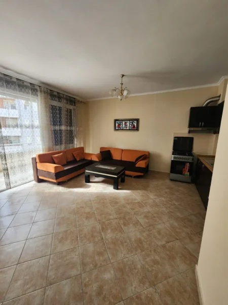 Tirane, jepet me qera apartament 1+1+Ballkon Kati 4, 60 m² 400 € (Astir)