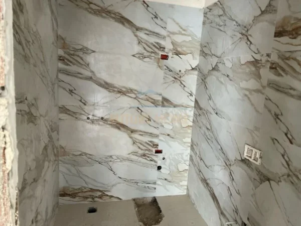 Tirane, shitet apartament 2+1+Ballkon Kati 4, 108 m² 230.000 € (Rezidenca Mine Peza)