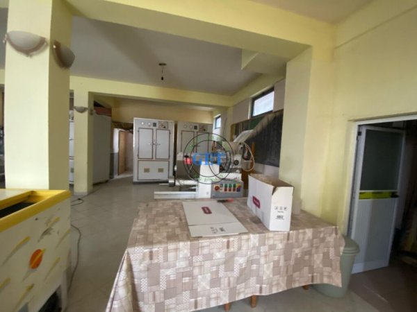 Durres, jepet me qera apartament 2+1 Kati 2, 140 m² 300 € (Ish Keneta)