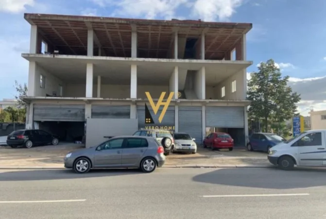 Tirane, jepet me qera ambjent biznesi Kati 0, 400 m² 800 € (KAMEZ)