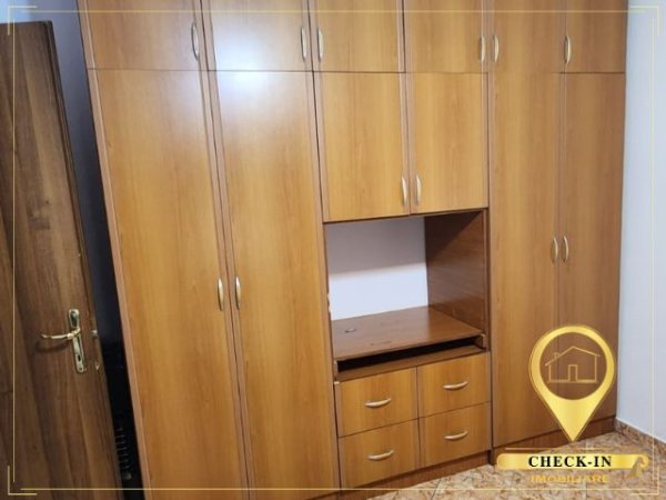 Tirane, jepet me qera apartament 2+1+Aneks+Ballkon Kati 4, 102 m² 500 € (Pallati me Shigjeta)