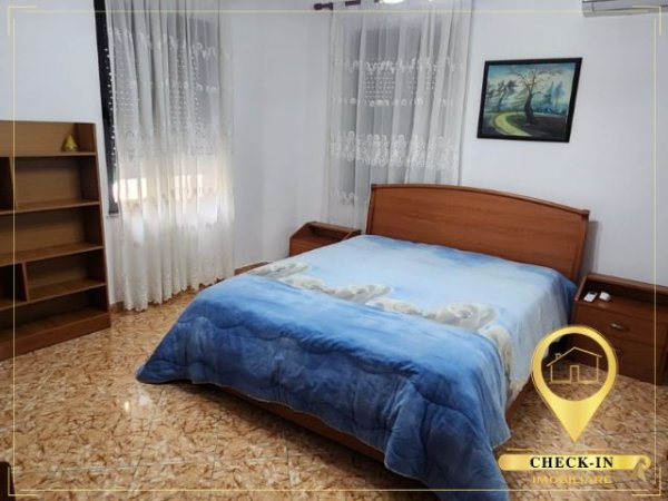 Tirane, jepet me qera apartament 2+1+Aneks+Ballkon Kati 4, 102 m² 500 € (Pallati me Shigjeta)