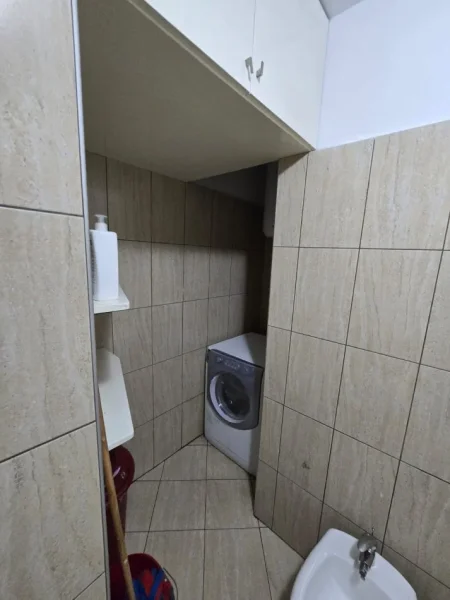 Tirane, shitet apartament 1+1 , 72 m² 98.000 € (Astir)