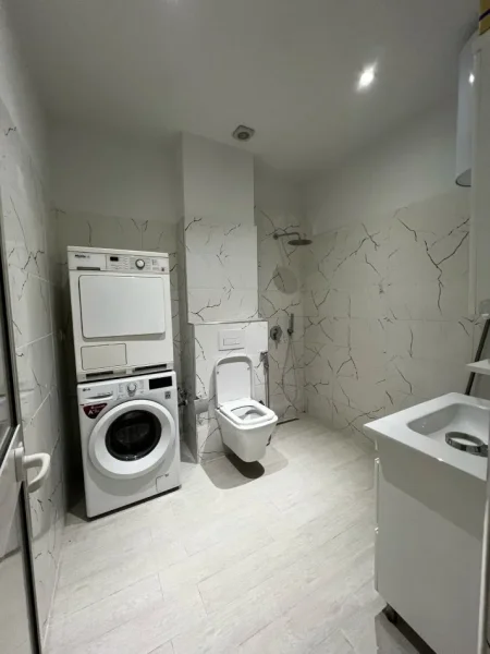Tirane, jepet me qera garsonier 1+1 Kati 0, 34 m² 450 € (Myrteza Topi)