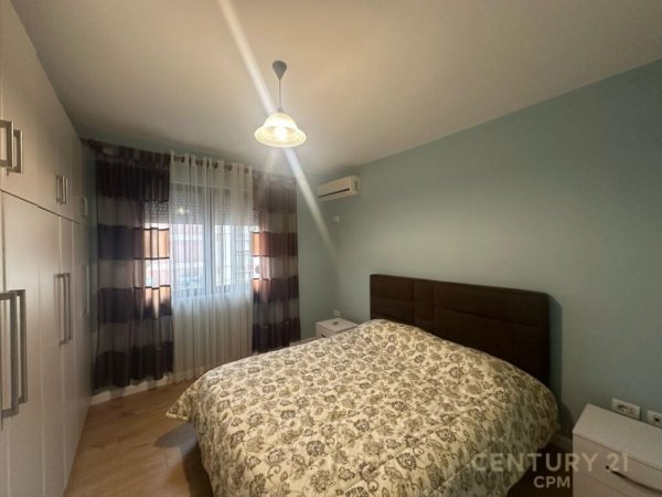 Tirane, jepet me qera apartament 1+1 Kati 4, 59 m² 550 € (21 Dhjetori)
