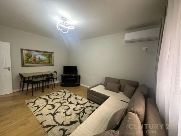 Tirane, jepet me qera apartament 1+1 Kati 4, 59 m² 550 € (21 Dhjetori)